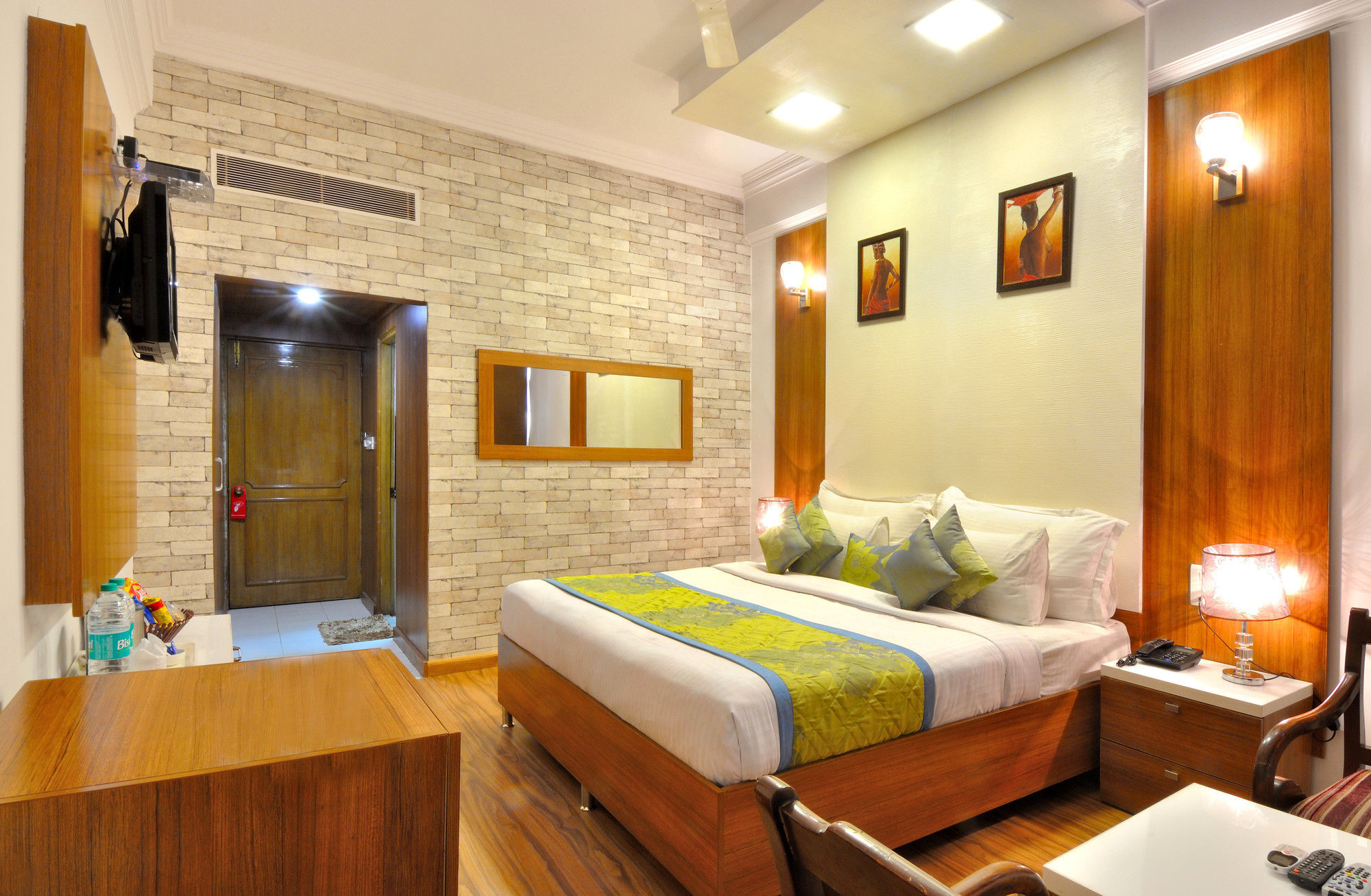 Hotel Solitaire Chandigarh - 10 Mins From Railway Station Exterior foto