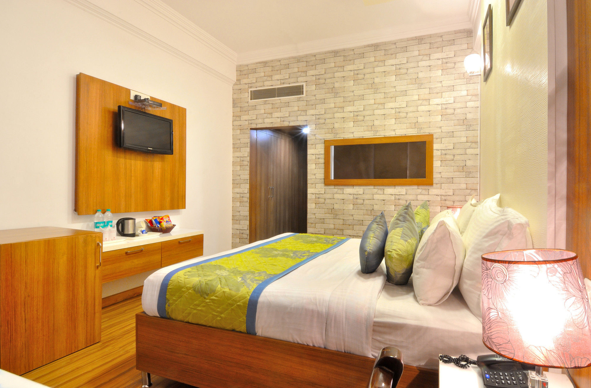 Hotel Solitaire Chandigarh - 10 Mins From Railway Station Exterior foto